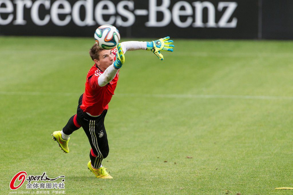 半岛体育亚洲官网-包含丹麦球员完成手术伤愈复出备战新赛季的词条