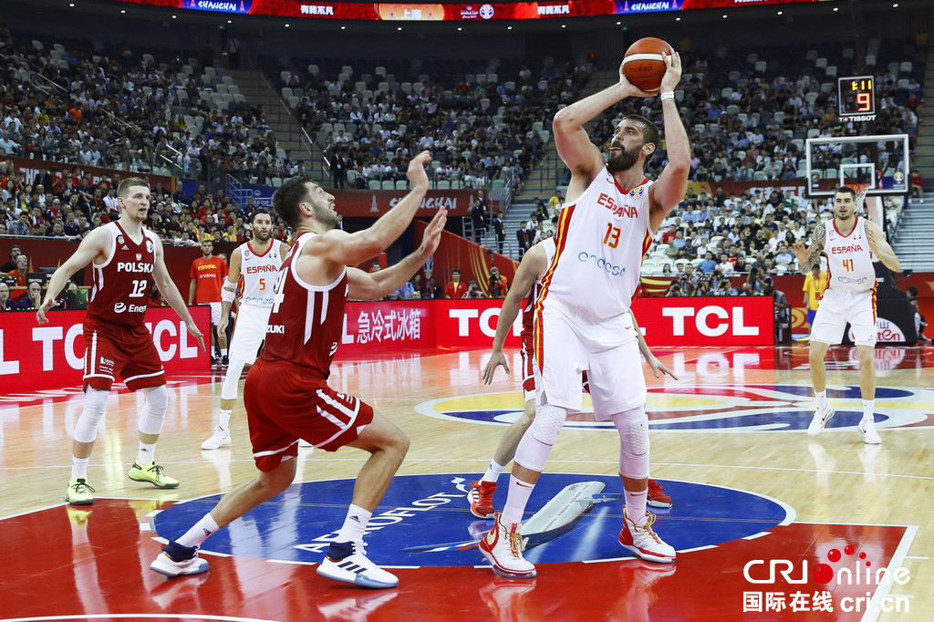 关于西班牙兵败如山倒,波兰抢占强席位的信息 关于西班牙兵败如山倒,波兰抢占强席位的信息