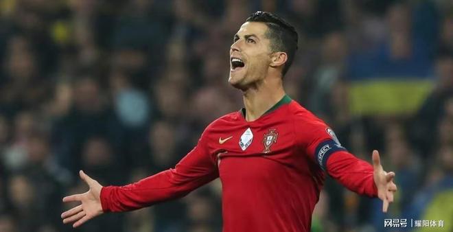 包含C罗:葡萄牙国家队需要我,我会继续为之奋斗的词条 包含C罗:葡萄牙国家队需要我,我会继续为之奋斗的词条