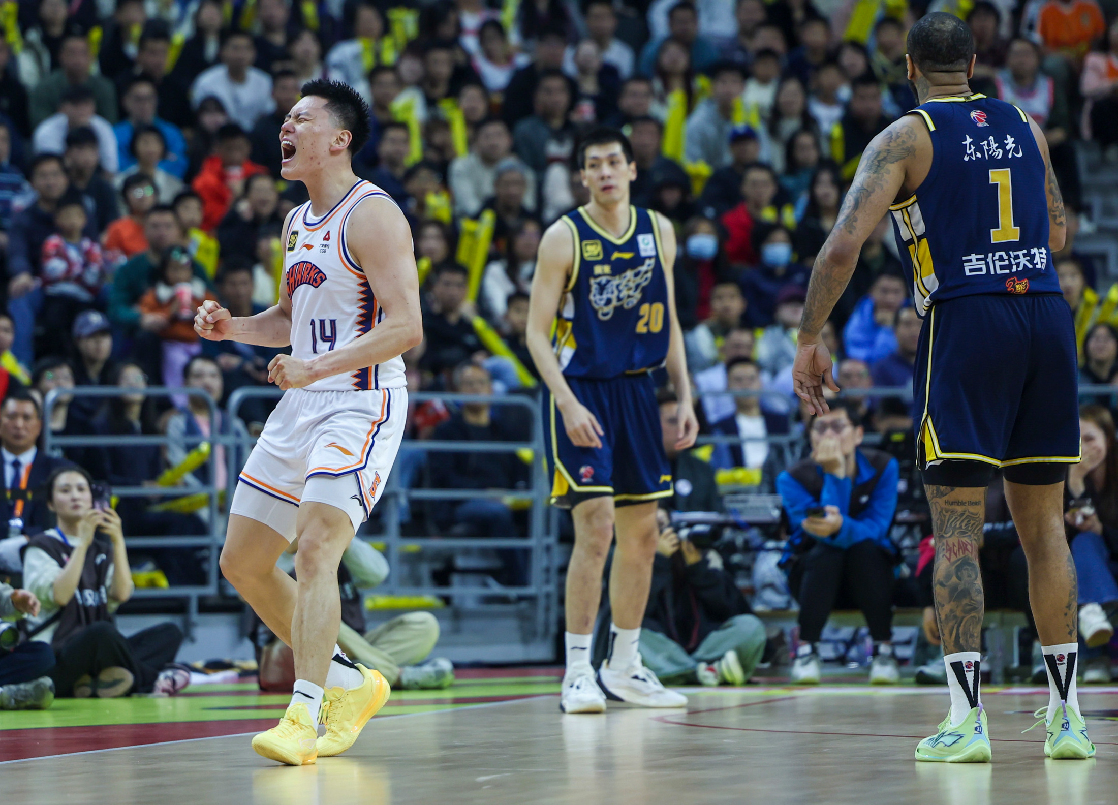 半岛体育课程-上海男篮扩大领先,成功稳坐第二名位置