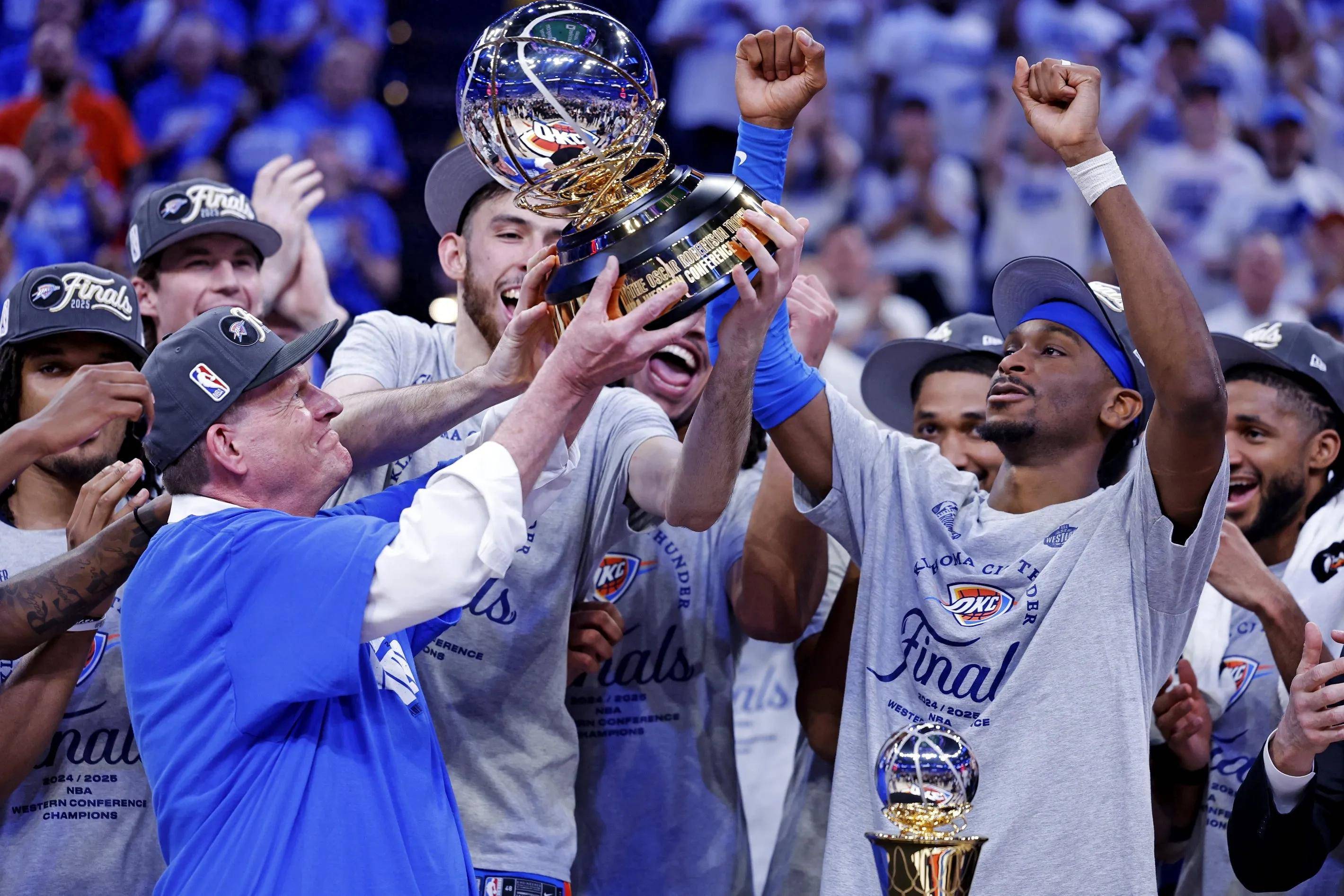 半岛体育亚洲官网-著名篮球队双杀对手晋级半决赛