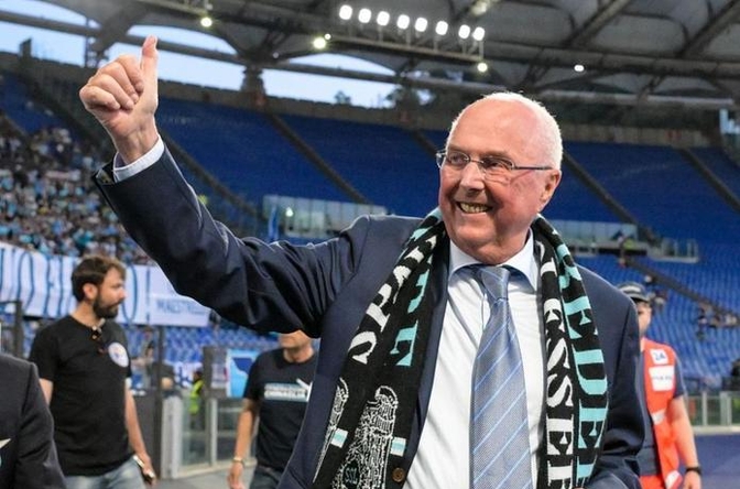 半岛体育娱乐-曼联放弃瑞典前锋,转而追求荷兰后卫