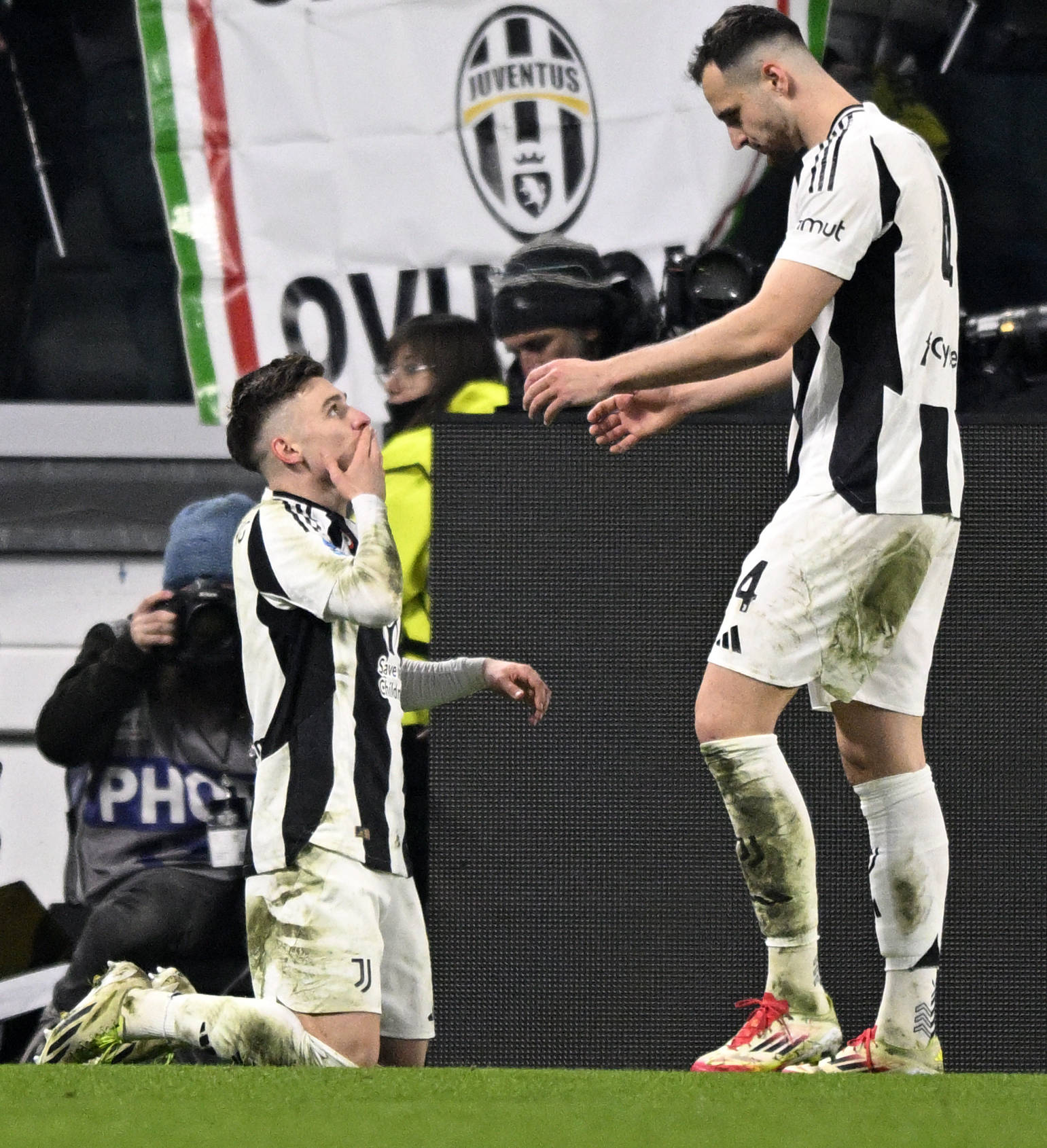 意大利以一球之差力克比利时队 意大利以一球之差力克比利时队