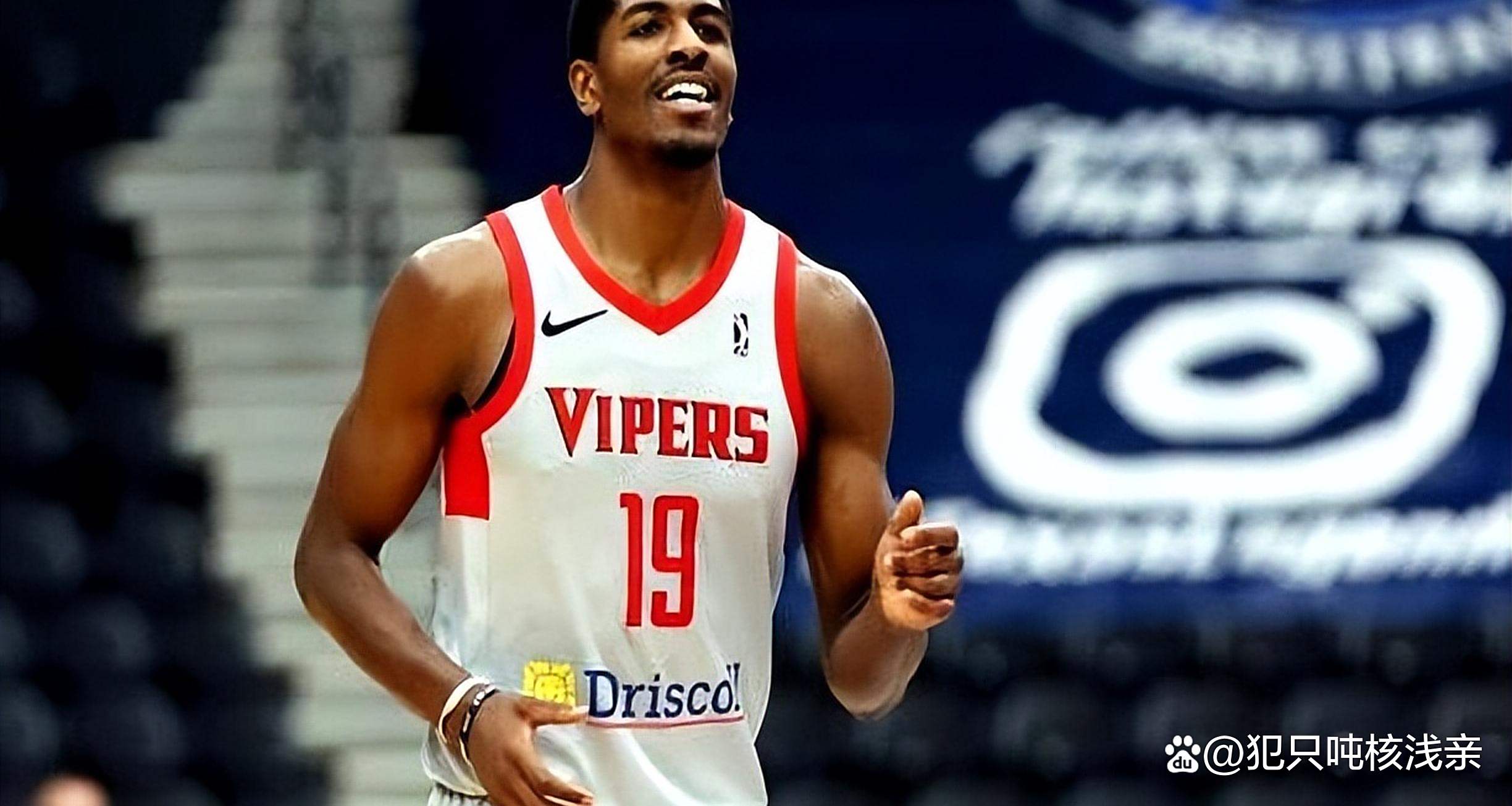 火箭后卫持续低迷，球队需寻找替补方案的简单介绍